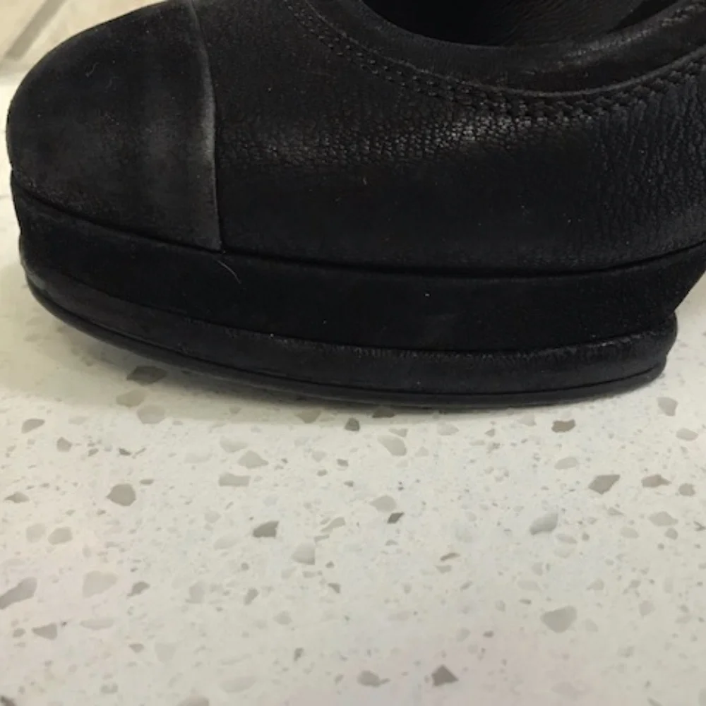 Black Chanel Suede Pumps